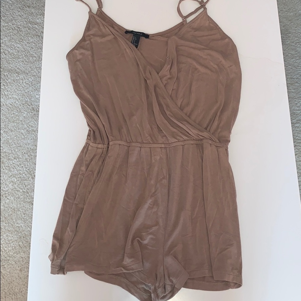 🔥Beige Romper🔥